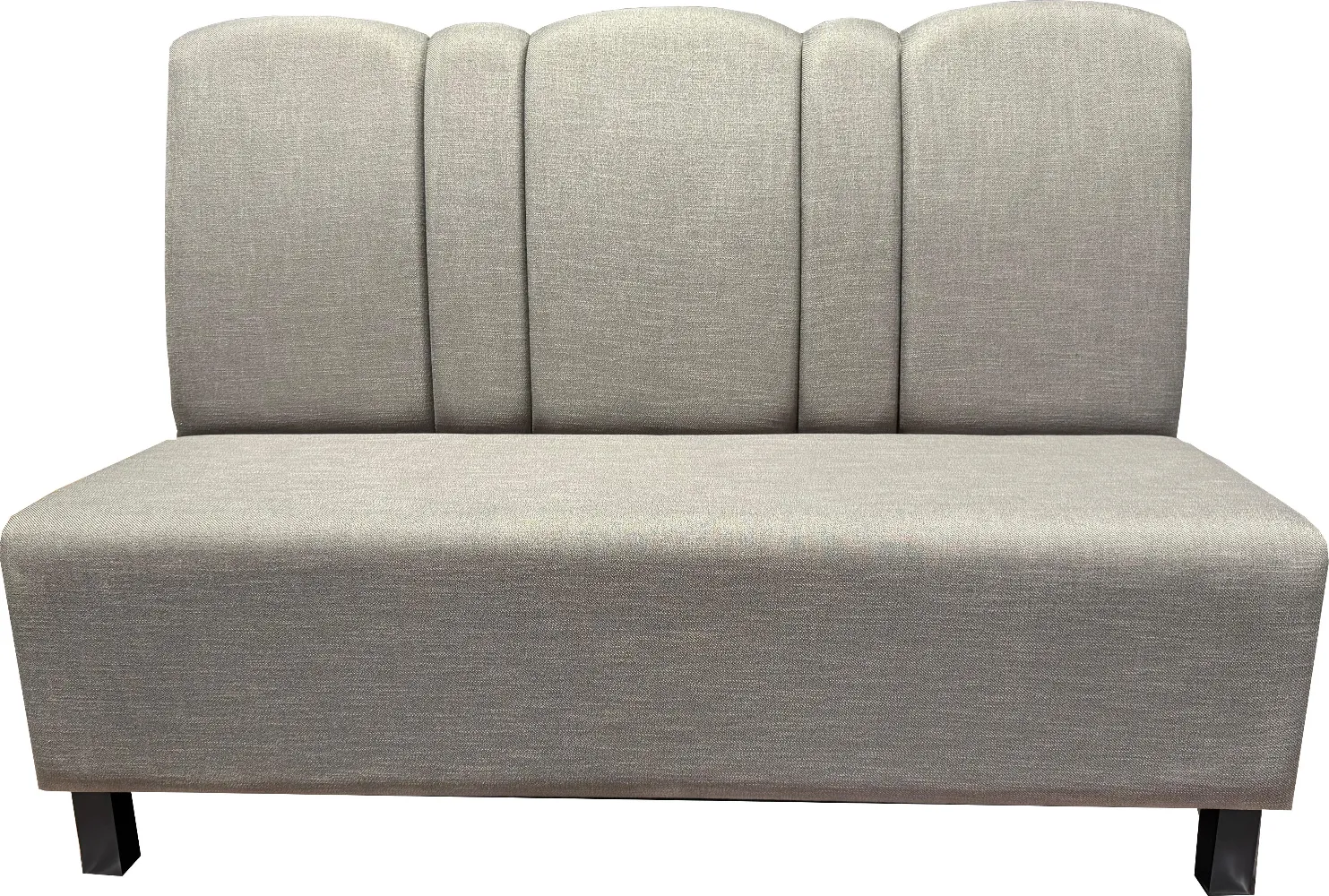 Graues Banksystem mit Füßen