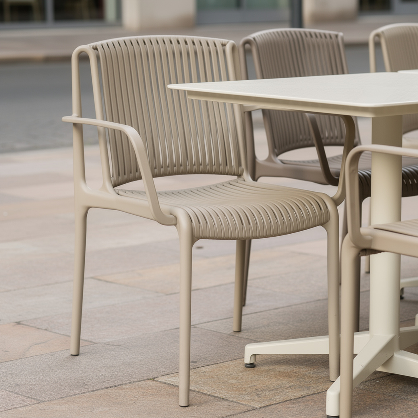 Outdoor Tischkombination "Moon" klappbar beige