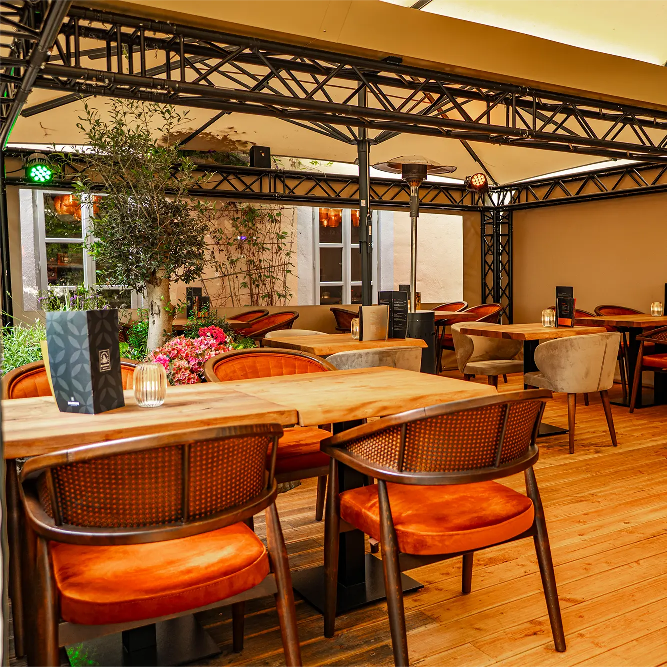 Gastronomie Polsterstuhl "Farah-Premium Wicker" Gastronomie Polsterstuhl "Farah-Premium Wicker"